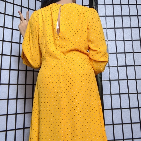 ✨Gianni Bini Yellow Sundress ✨ - Picture 3 of 3